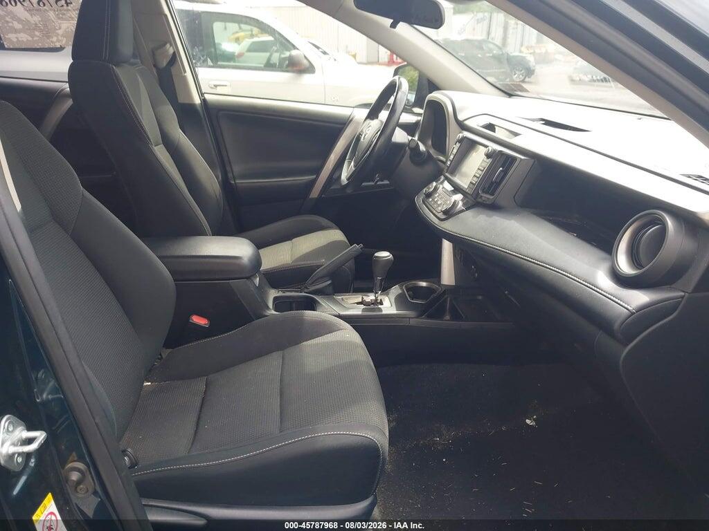 JTMRFREV0JJ239509 2018 TOYOTA RAV4 photo no. 5