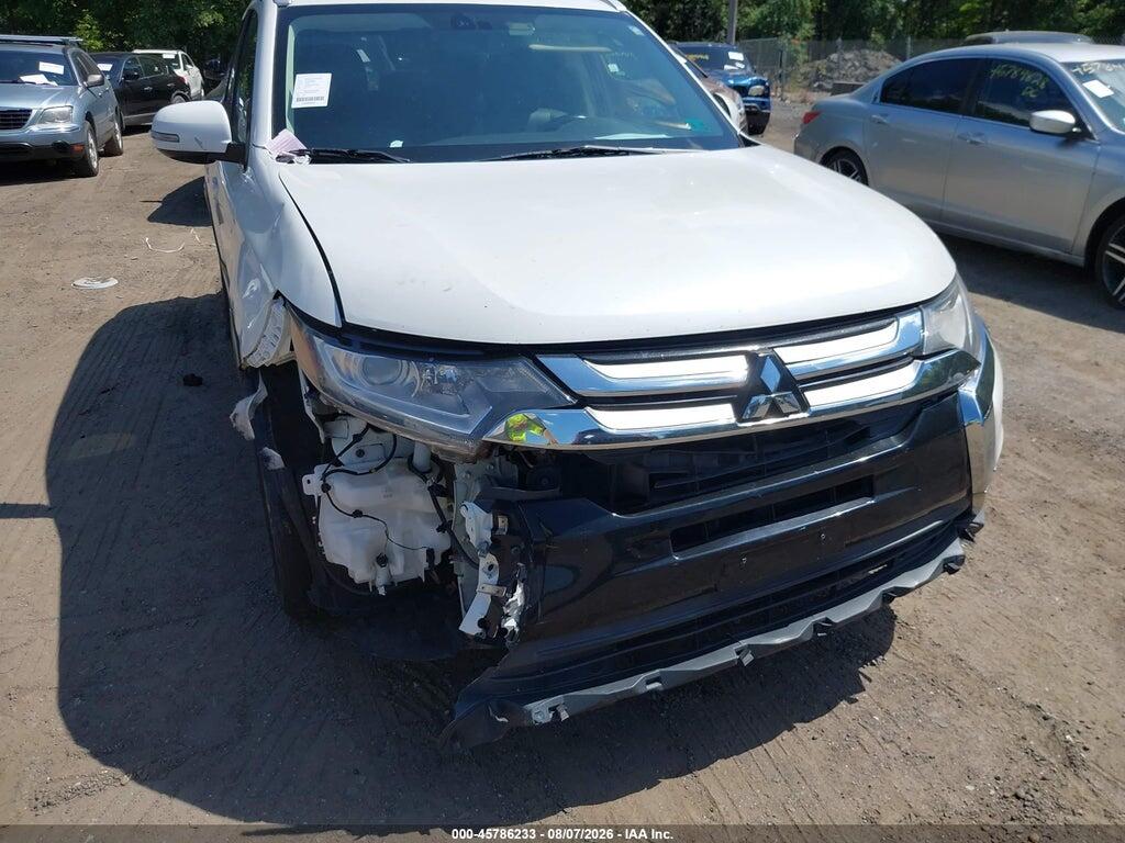 JA4AZ3A35JZ010616 2018 MITSUBISHI OUTLANDER photo no. 10