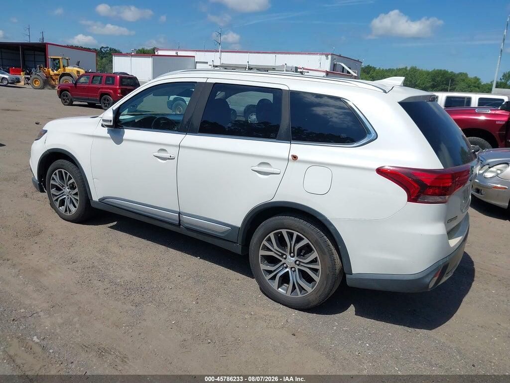 JA4AZ3A35JZ010616 2018 MITSUBISHI OUTLANDER photo no. 3
