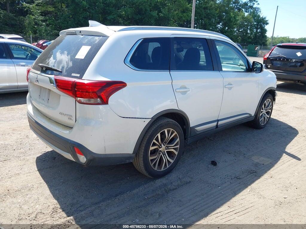 JA4AZ3A35JZ010616 2018 MITSUBISHI OUTLANDER photo no. 4