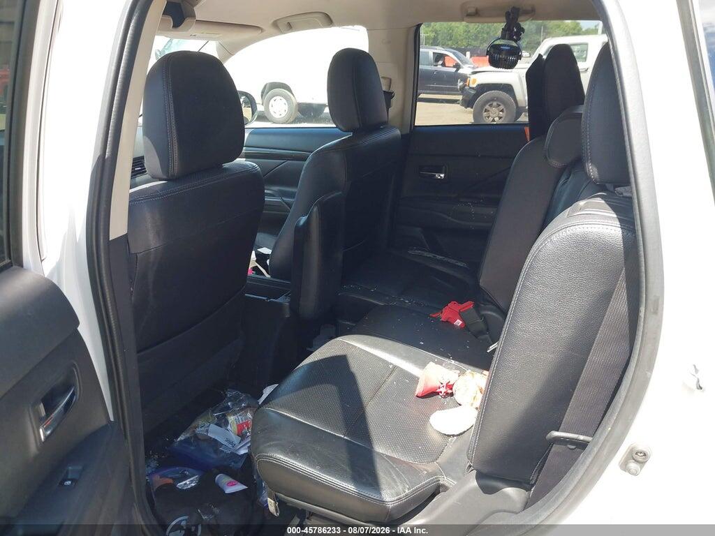 JA4AZ3A35JZ010616 2018 MITSUBISHI OUTLANDER photo no. 8