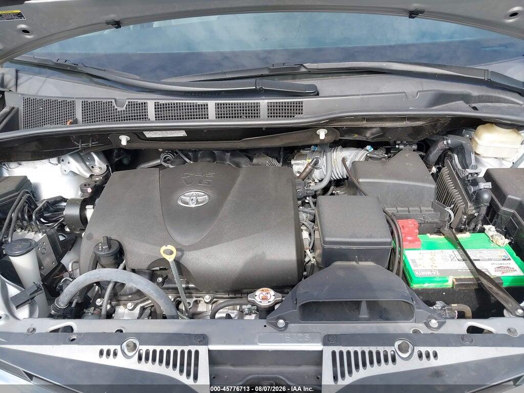 5TDYZ3DC3JS932612 2018 TOYOTA SIENNA photo no. 10