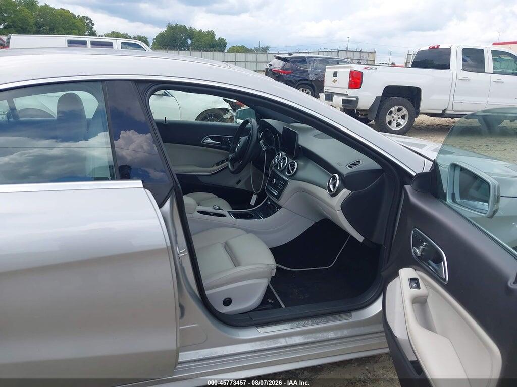 WDDSJ4EB3JN590700 2018 MERCEDES-BENZ CLA 250 photo no. 5