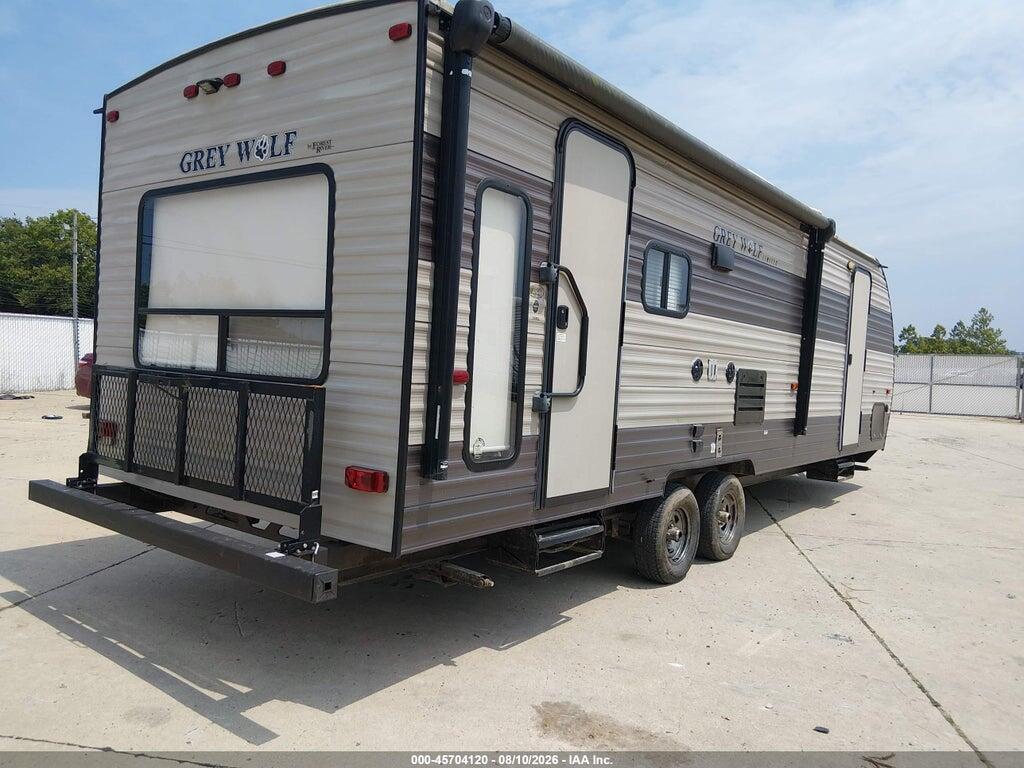 4X4TCKB24JK044176 2018 CHER GREY WOL photo no. 4