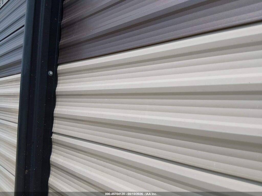 4X4TCKB24JK044176 2018 CHER GREY WOL photo no. 8