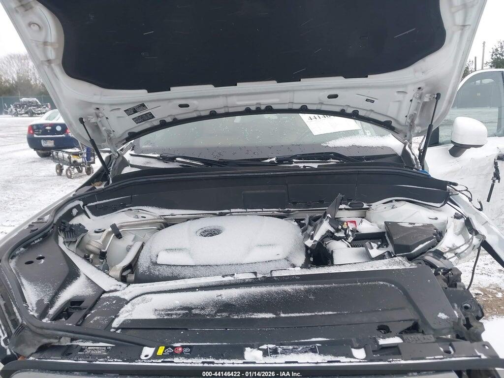 YV4A22PK8J1194397 2018 VOLVO XC90 photo no. 10