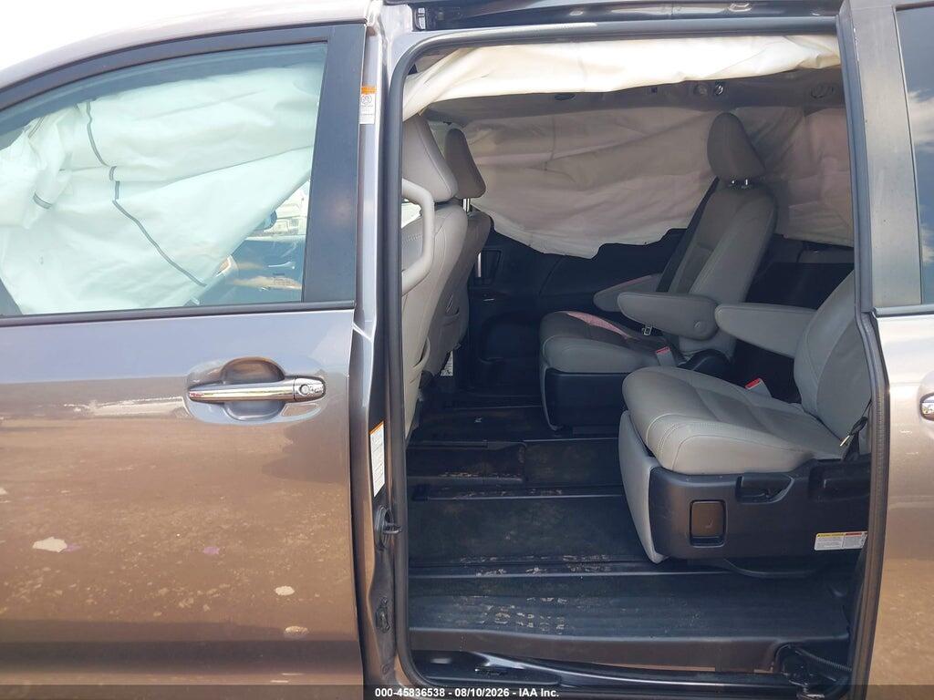 5TDYZ3DC7KS971902 2019 TOYOTA SIENNA photo no. 8