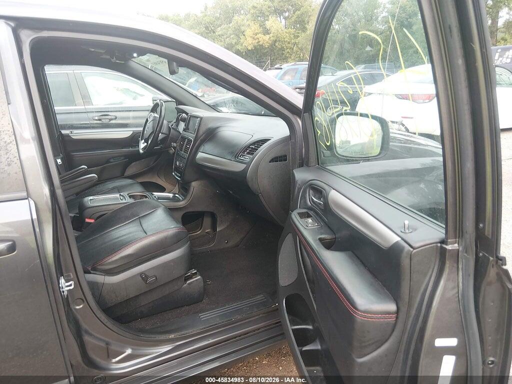 2C4RDGEG8KR640752 2019 DODGE GRAND CARAVAN photo no. 5