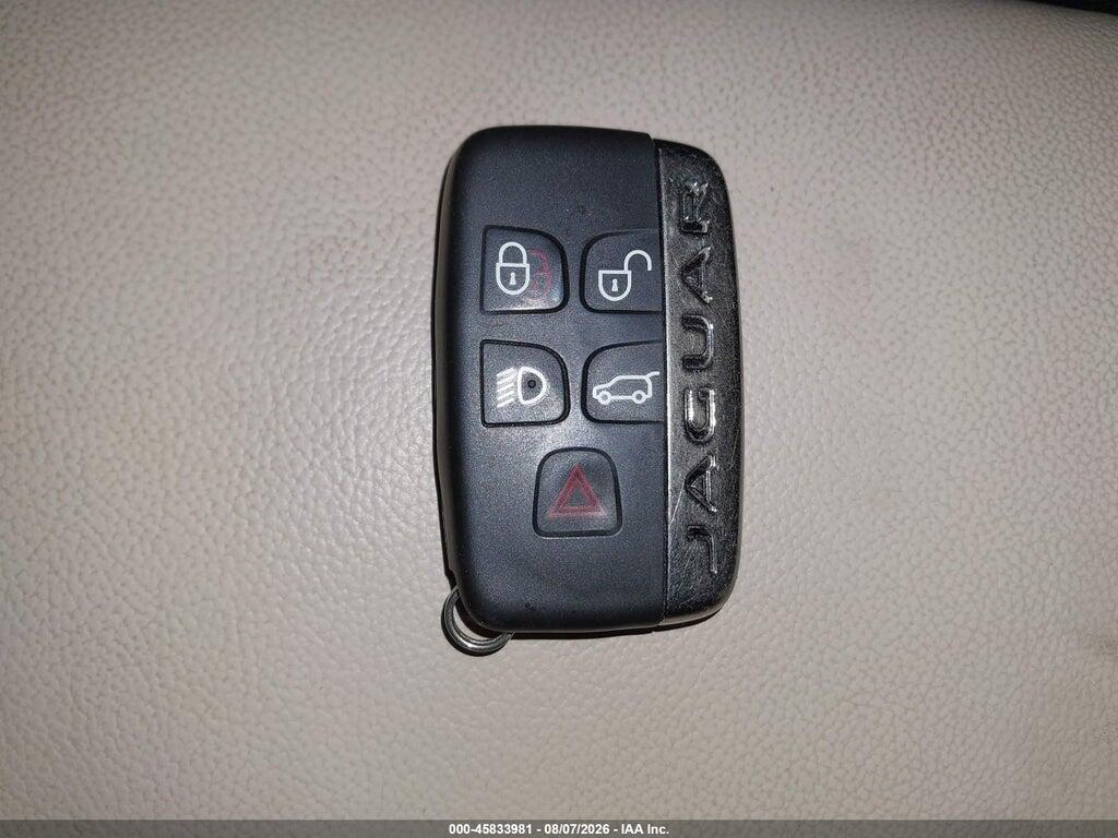 SADCS2FX8KA395229 2019 JAGUAR F-PACE photo no. 11