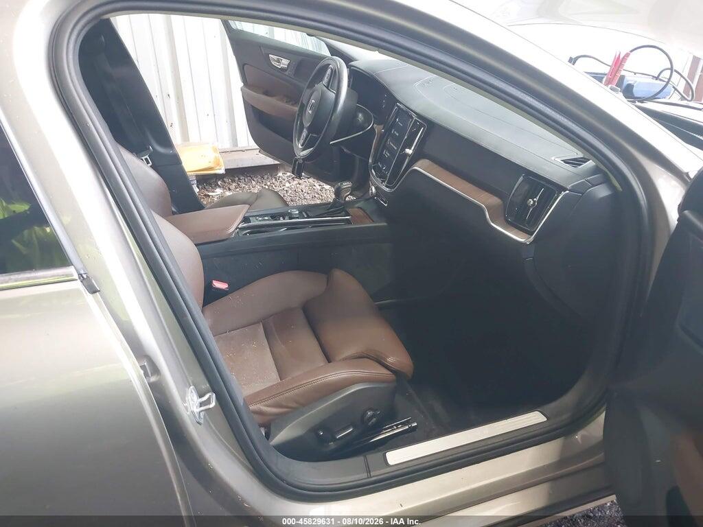 7JR102FL3KG006520 2019 VOLVO S60 photo no. 5