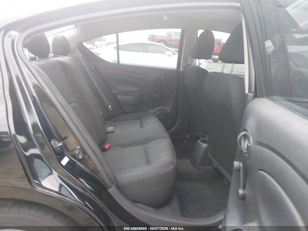 3N1CN7AP9KL803269 2019 NISSAN VERSA photo no. 8
