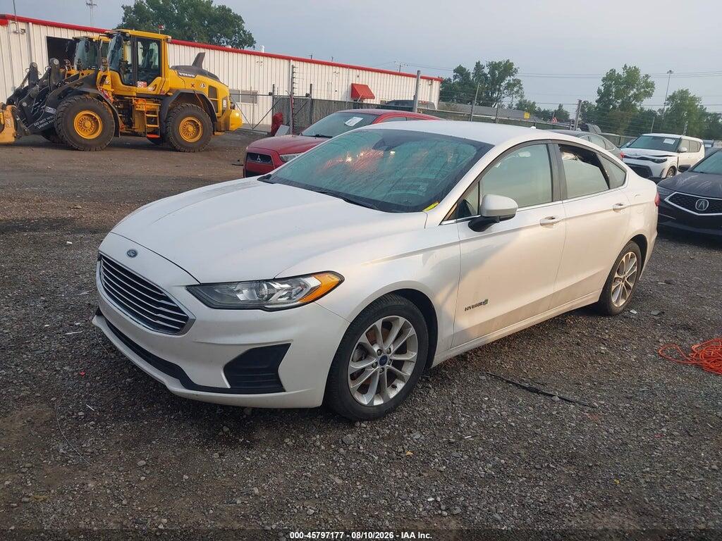 3FA6P0LU0KR211132 2019 FORD FUSION HYBRID photo no. 2