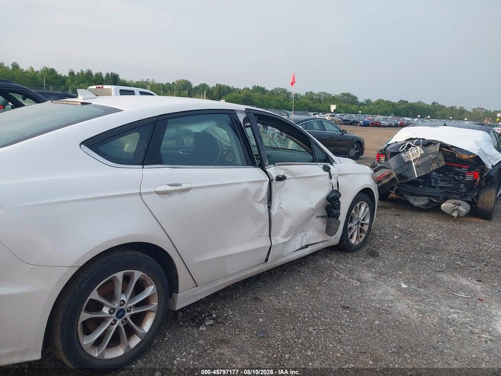 3FA6P0LU0KR211132 2019 FORD FUSION HYBRID photo no. 6