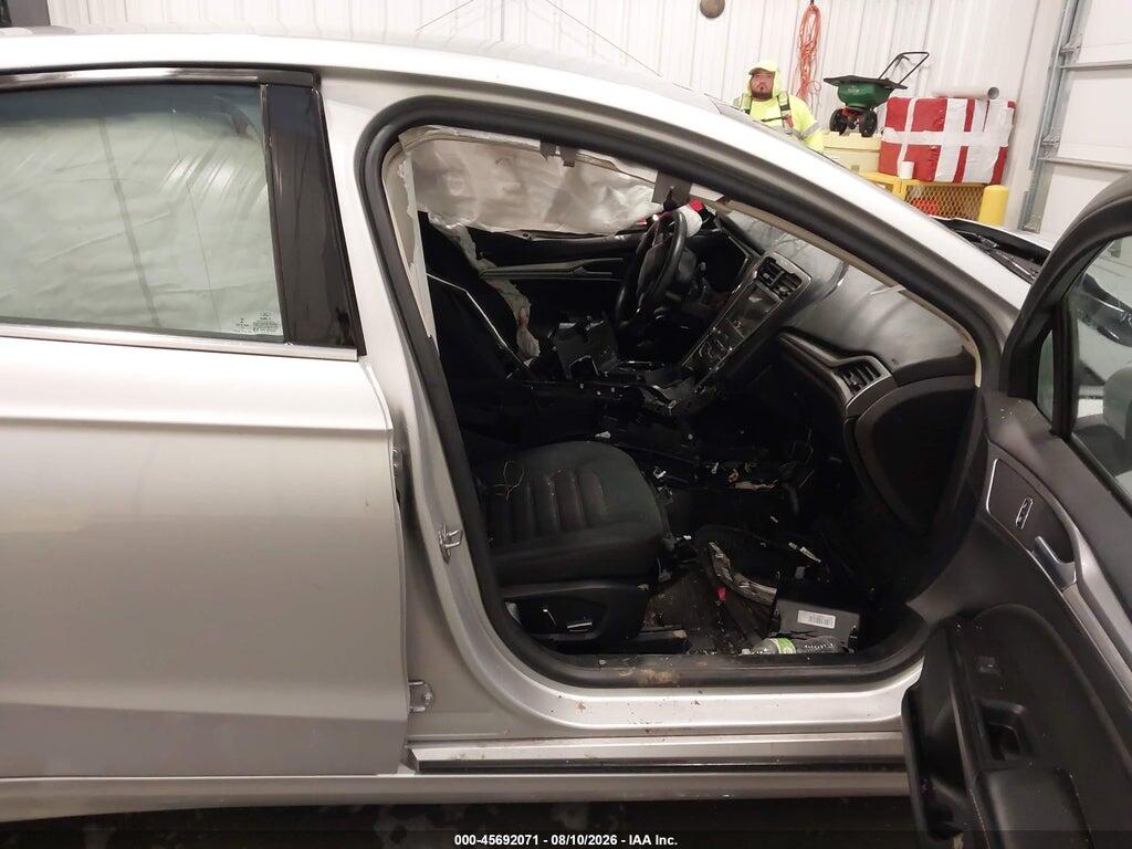 3FA6P0HDXKR203872 2019 FORD FUSION photo no. 5