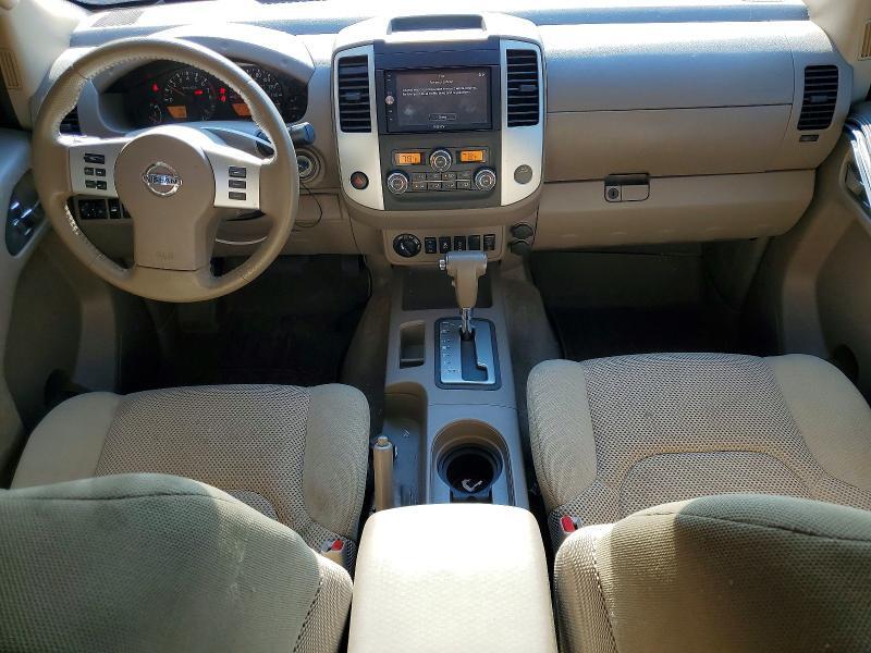 2016 NISSAN FRONTIER SV — Фото 8 из 12