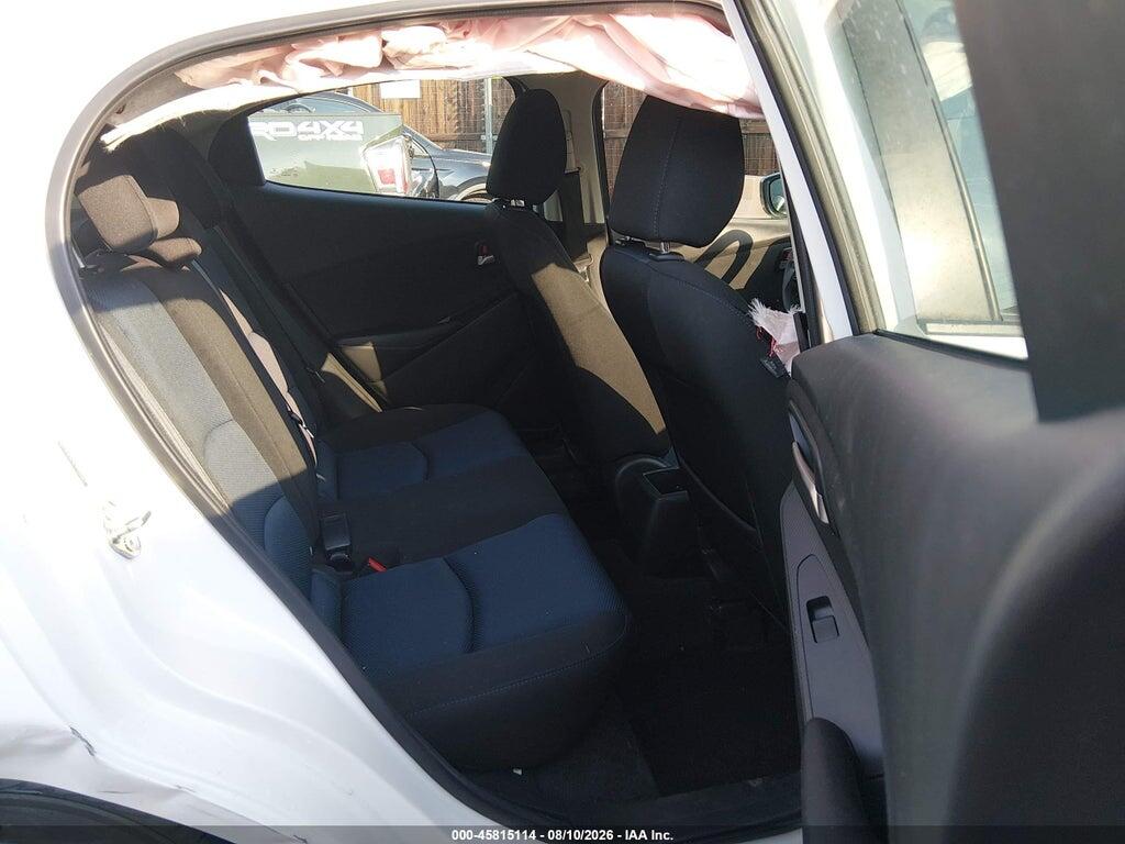 3MYDLBJV3LY701562 2020 TOYOTA YARIS photo no. 8