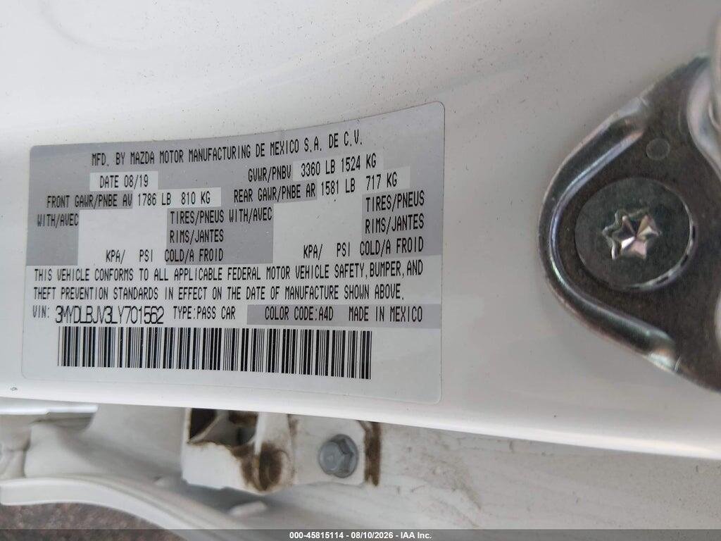 3MYDLBJV3LY701562 2020 TOYOTA YARIS photo no. 9