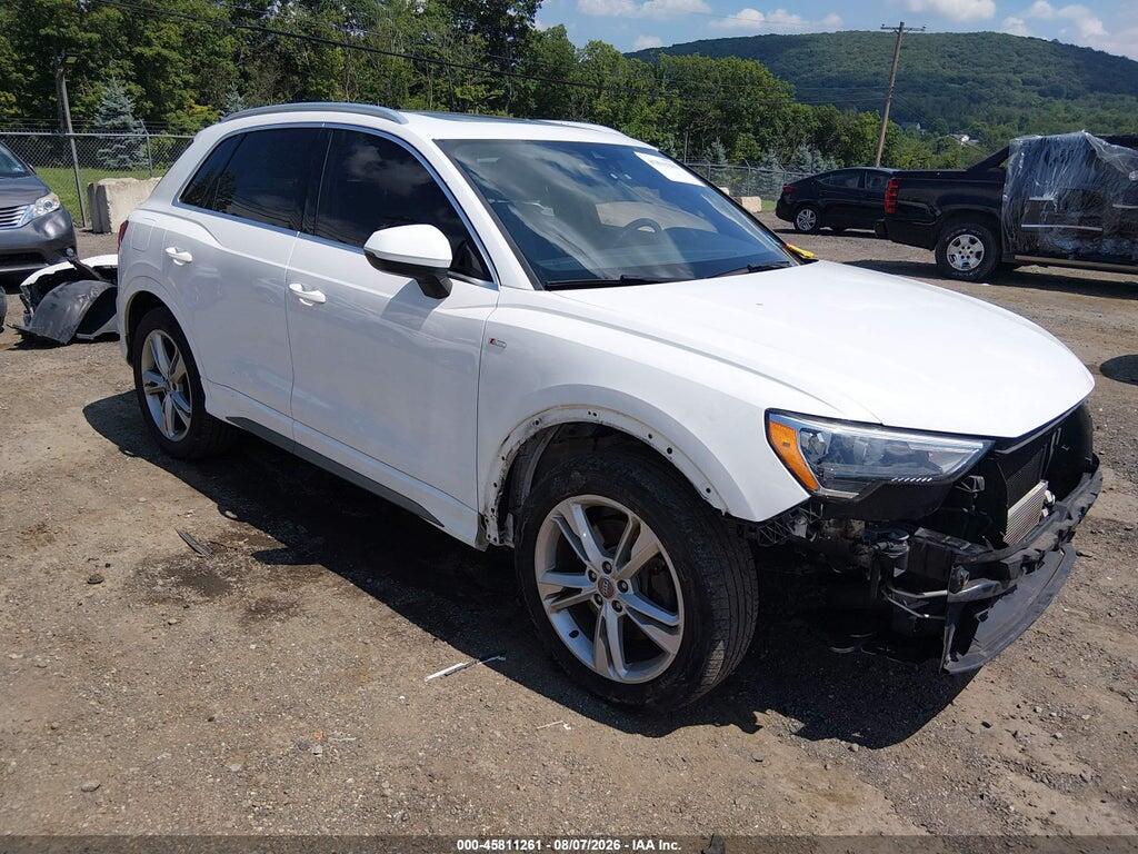 WA1DECF35L1115630 2020 AUDI Q3 photo no. 1