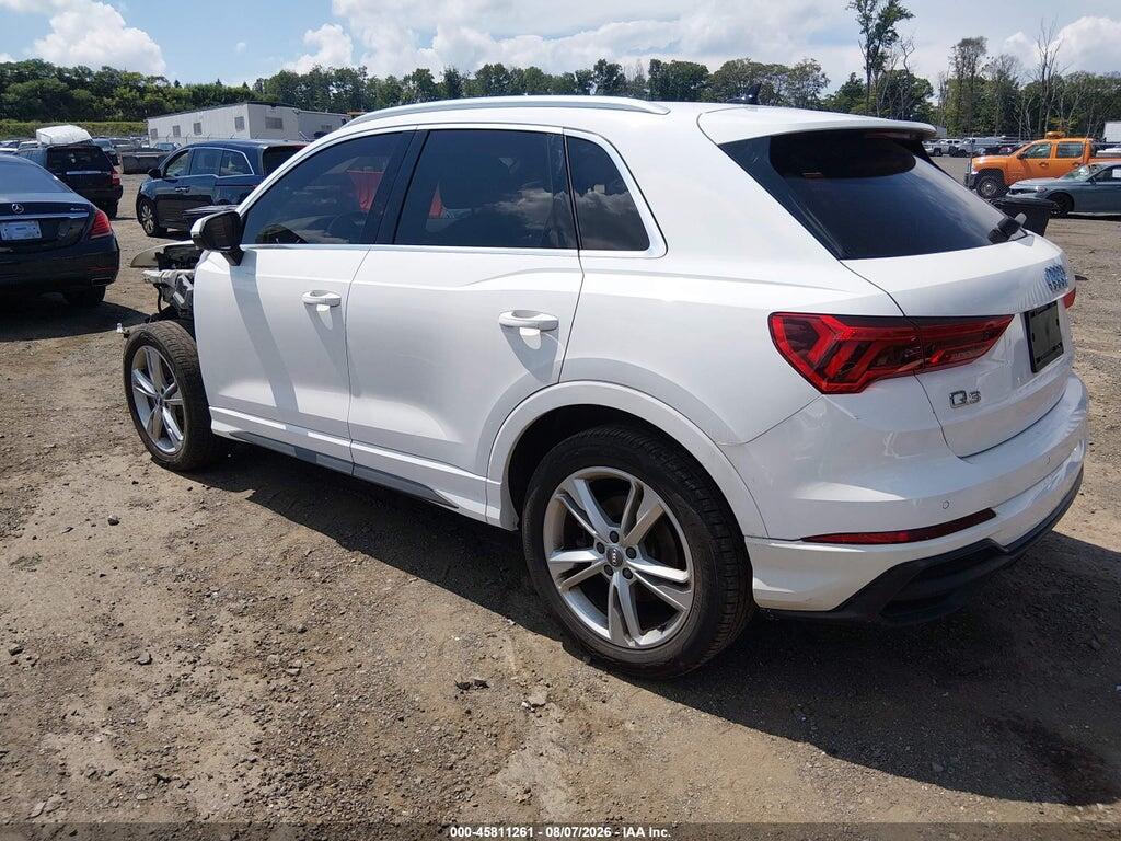 WA1DECF35L1115630 2020 AUDI Q3 photo no. 3
