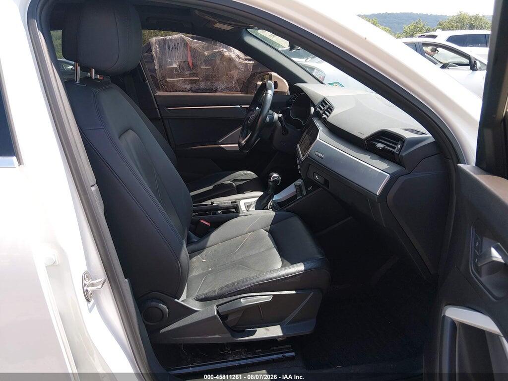 WA1DECF35L1115630 2020 AUDI Q3 photo no. 5