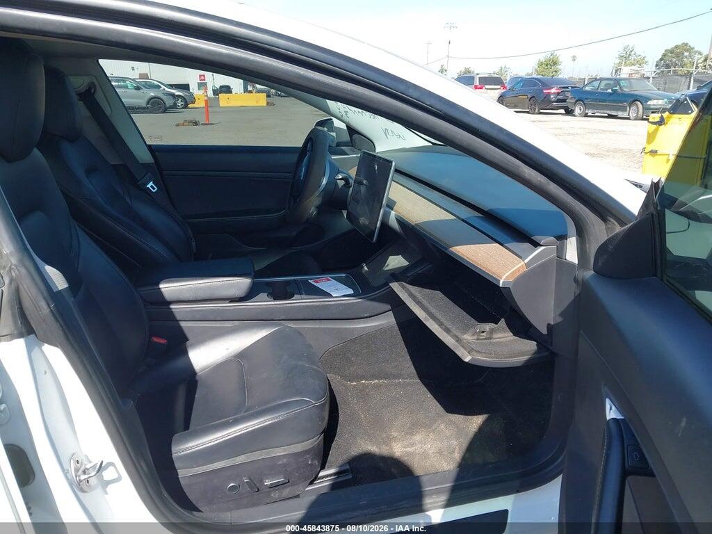 5YJ3E1EA6MF873863 2021 TESLA MODEL 3 photo no. 5