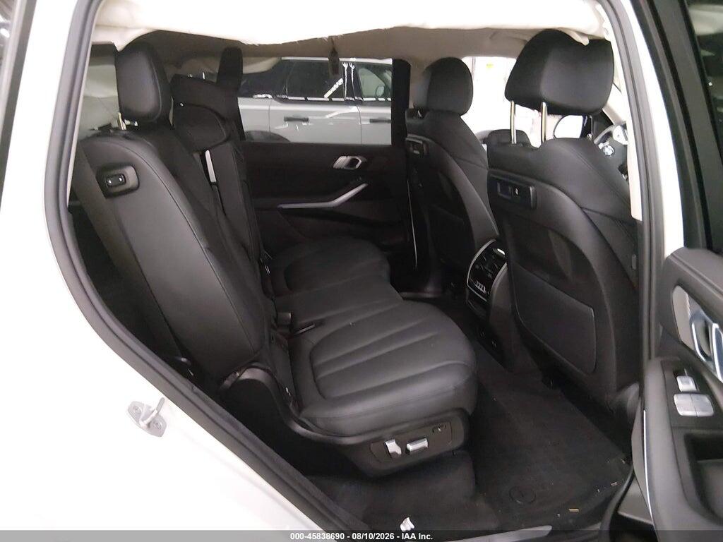 5UXCW2C07M9D86440 2021 BMW X7 photo no. 8
