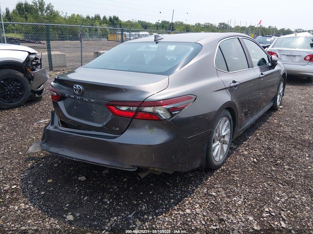 4T1C11AK2MU520744 2021 TOYOTA CAMRY photo no. 4