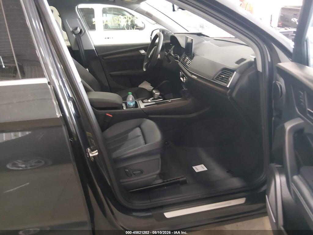 WA1BAAFY2M2097151 2021 AUDI Q5 photo no. 5