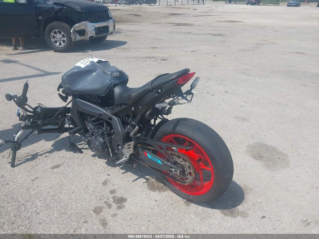 JYARN71E9MA001820 2021 YAMAHA MT09 photo no. 3
