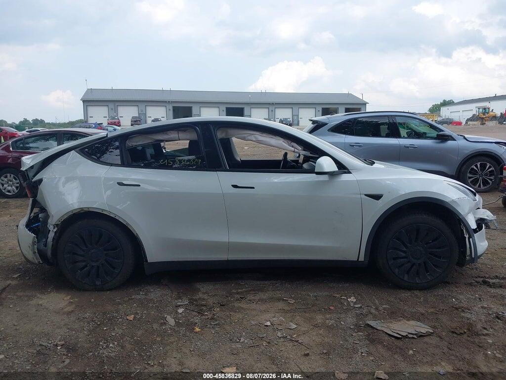 7SAYGDEE2NF332141 2022 TESLA MODEL Y photo no. 11