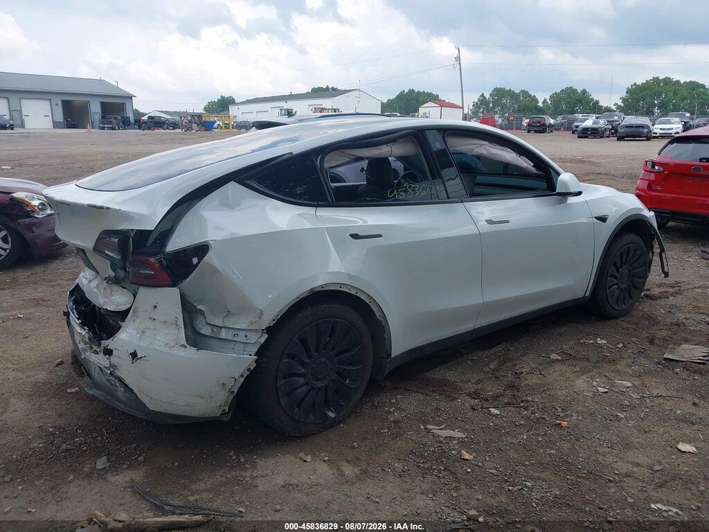 7SAYGDEE2NF332141 2022 TESLA MODEL Y photo no. 4