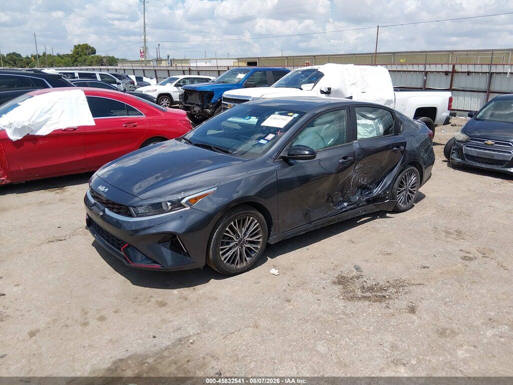 3KPF54AD2NE495983 2022 KIA FORTE photo no. 2