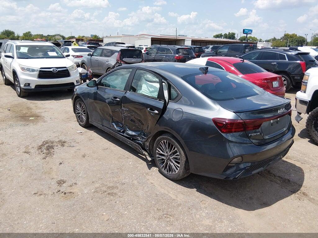 3KPF54AD2NE495983 2022 KIA FORTE photo no. 3