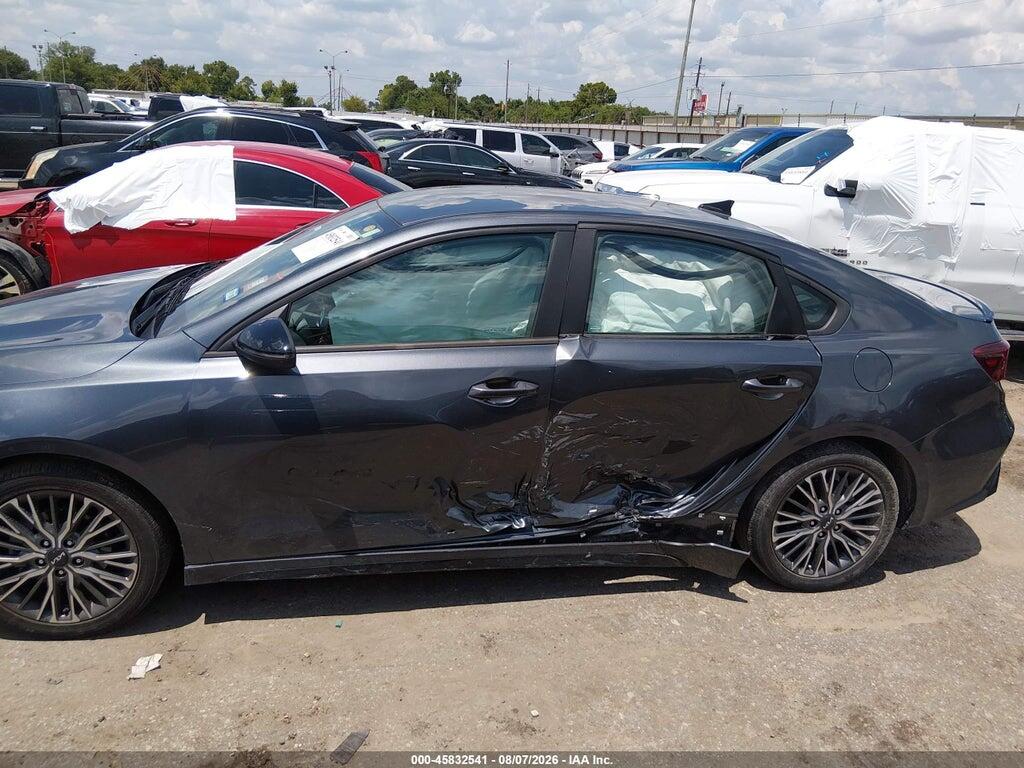 3KPF54AD2NE495983 2022 KIA FORTE photo no. 6