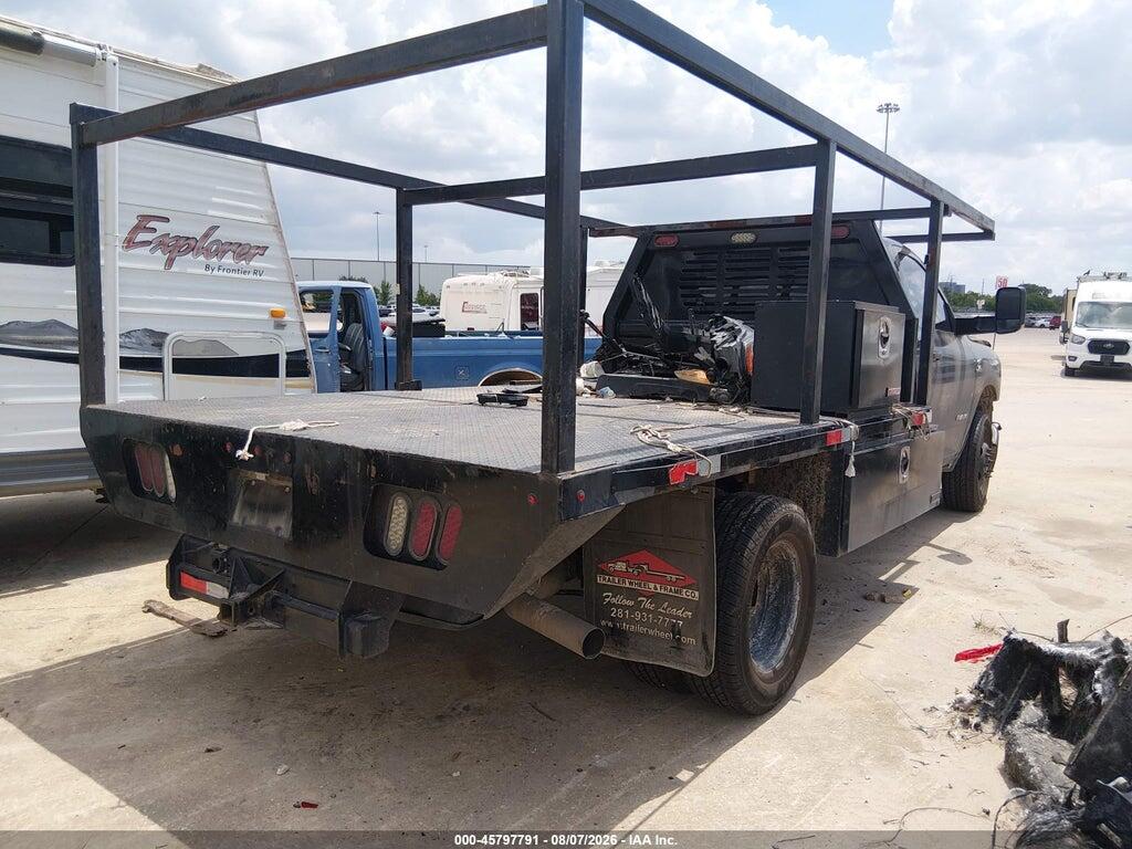 3C7WRSBL9NG358724 2022 RAM 3500 CHASSIS photo no. 4