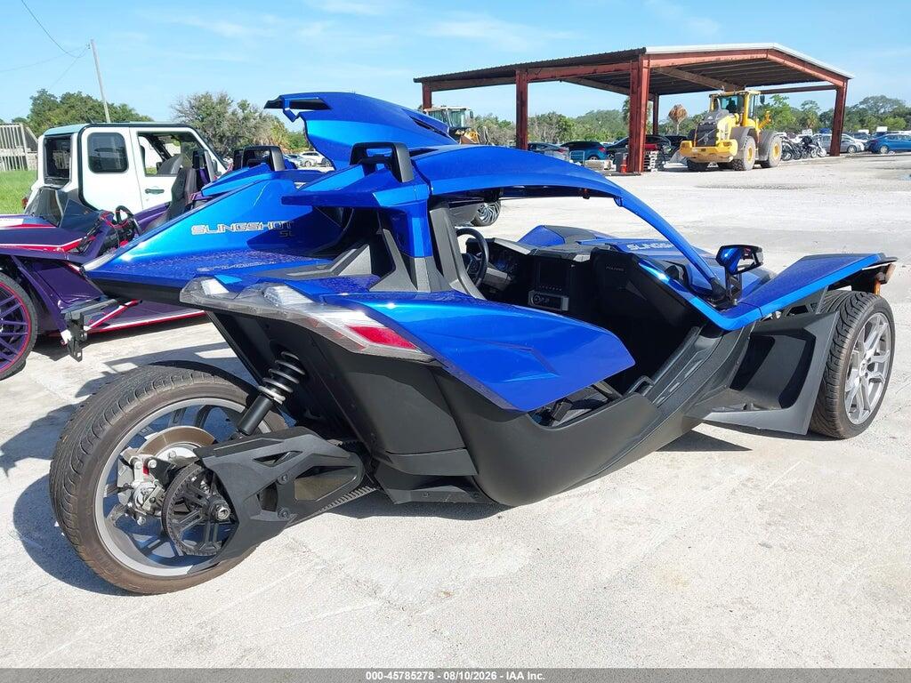 57XAAPHD4N8153126 2022 POLARIS SLINGSHOT photo no. 4
