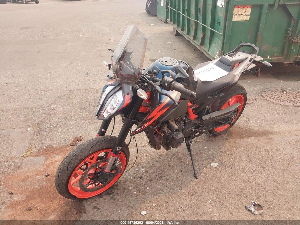 VBKTU9402NM840117 2022 KTM 890 photo no. 2