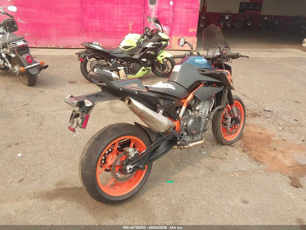 VBKTU9402NM840117 2022 KTM 890 photo no. 4