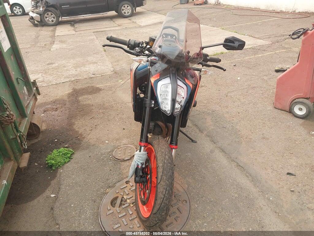 VBKTU9402NM840117 2022 KTM 890 photo no. 5