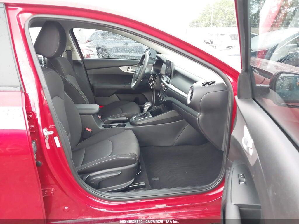 3KPF24AD9PE671570 2023 KIA FORTE photo no. 5
