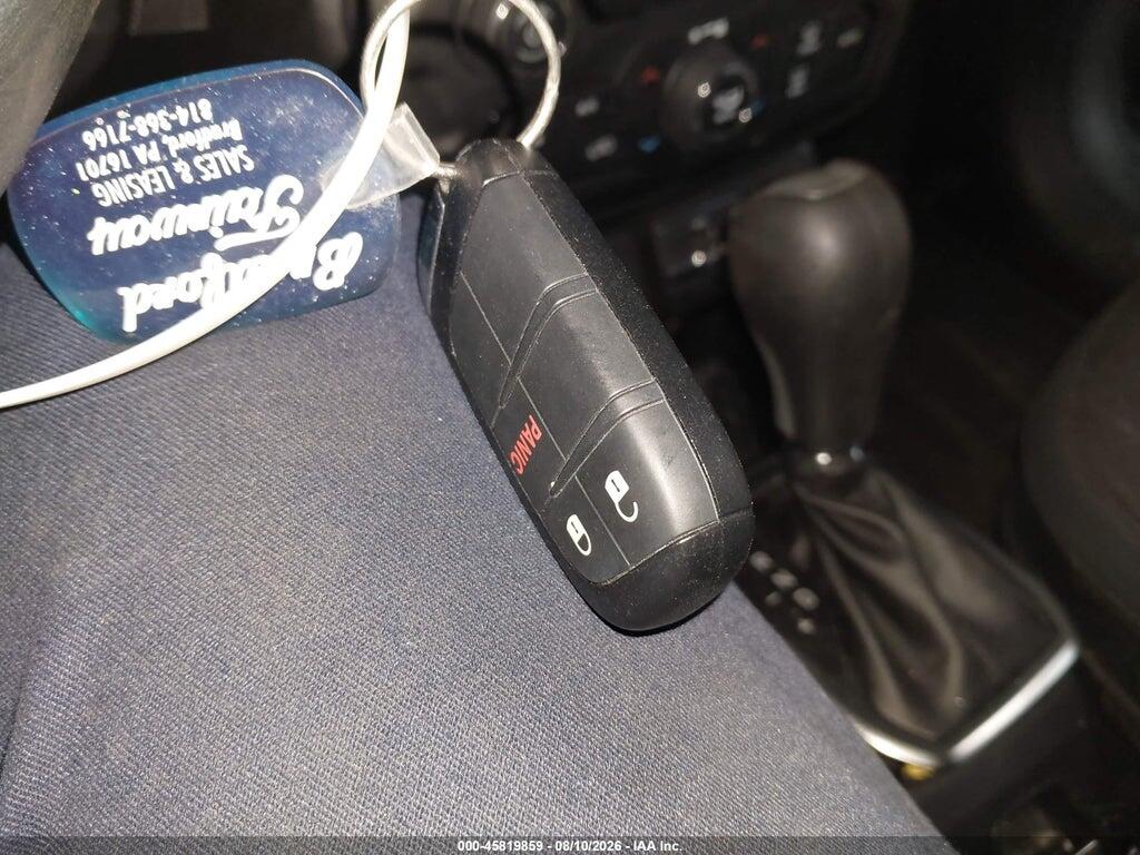 ZACNJDB1XPPP61586 2023 JEEP RENEGADE photo no. 11
