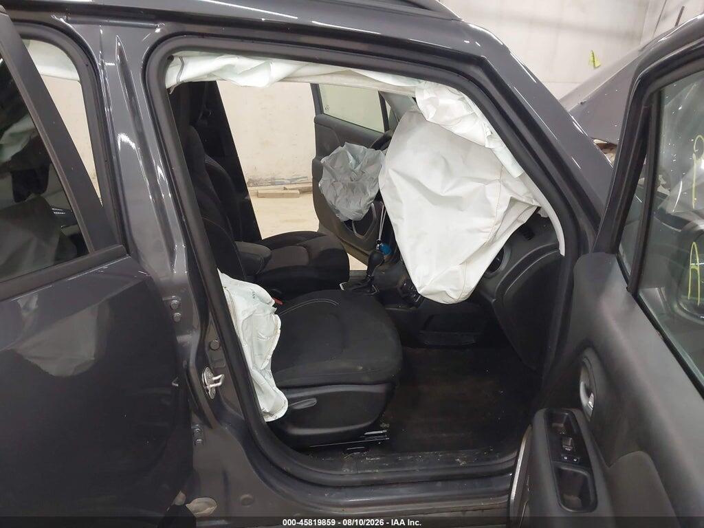 ZACNJDB1XPPP61586 2023 JEEP RENEGADE photo no. 5