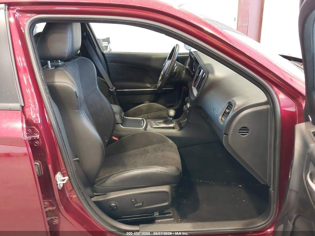 2C3CDXHGXPH576717 2023 DODGE CHARGER photo no. 5