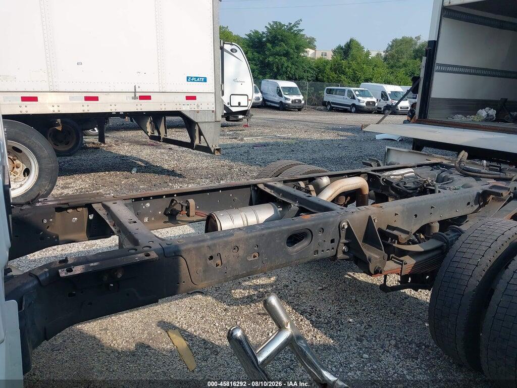 1FDUF5HN1PEC07373 2023 FORD F-550 CHASSIS photo no. 3