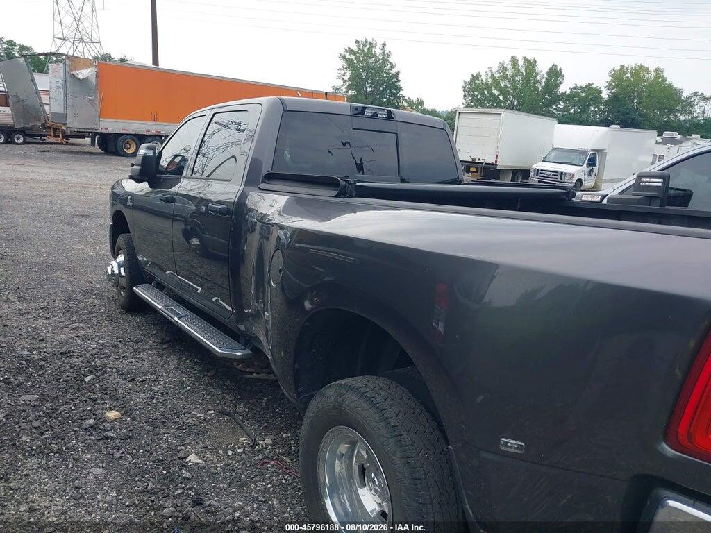 3C63RRGL2PG624970 2023 RAM 3500 photo no. 3