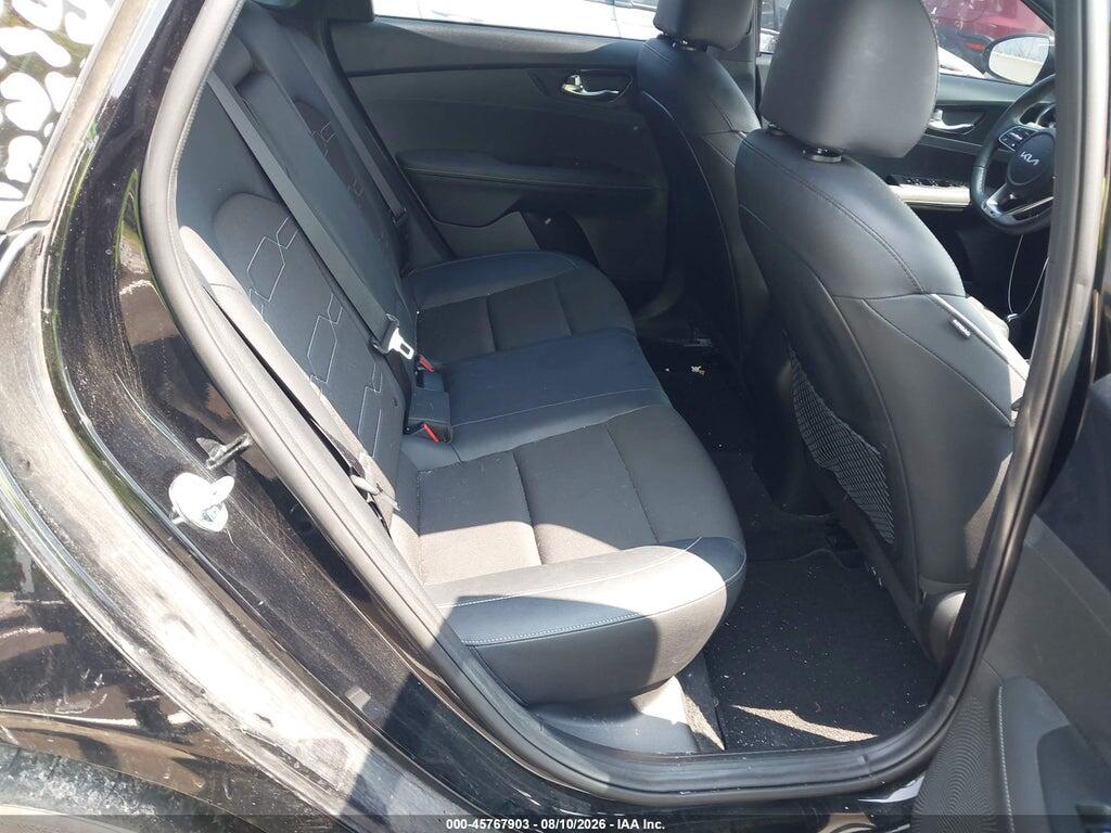 3KPF54AD1PE530628 2023 KIA FORTE photo no. 8