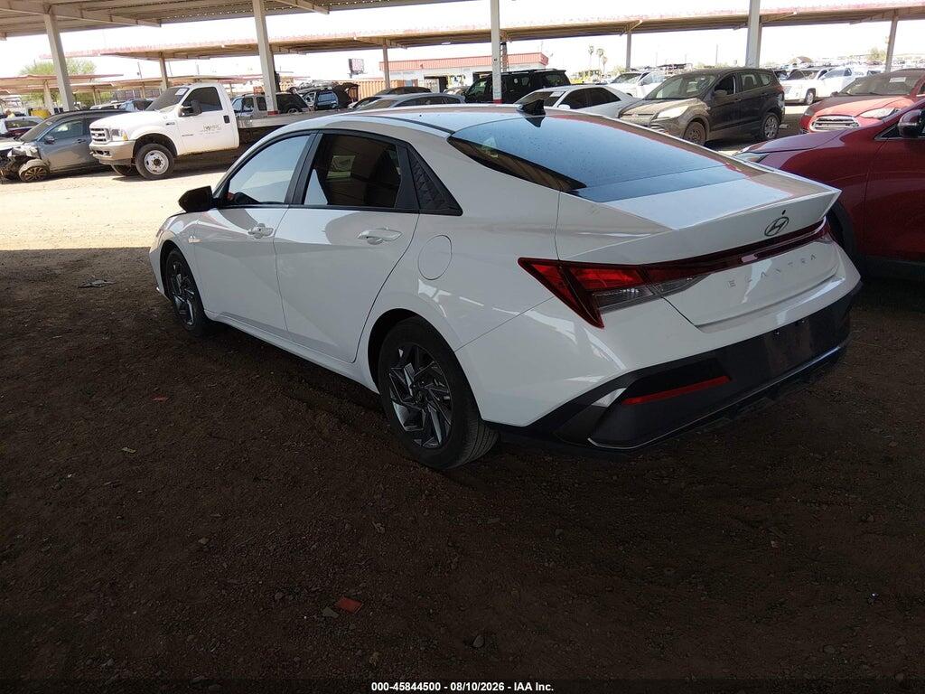 KMHLM4DG2RU719123 2024 HYUNDAI ELANTRA photo no. 3