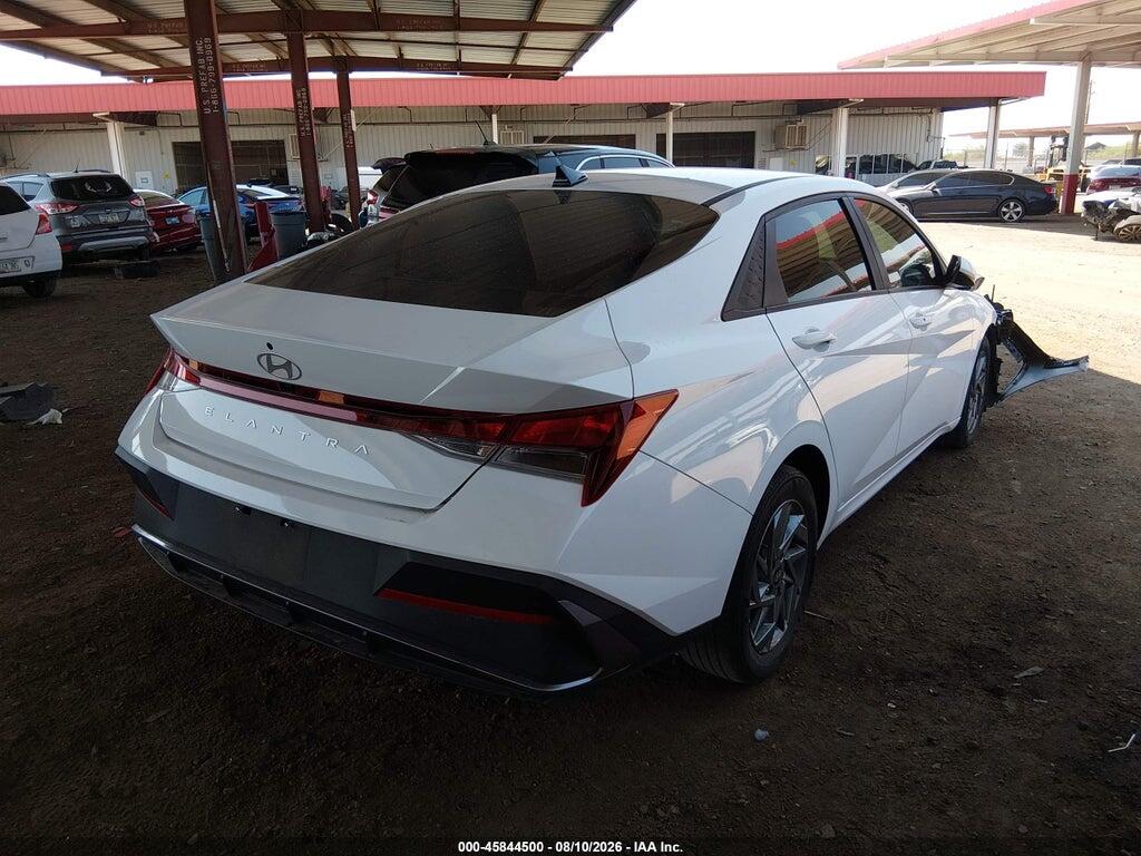 KMHLM4DG2RU719123 2024 HYUNDAI ELANTRA photo no. 4
