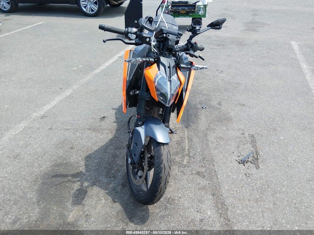 MD2JPE402RN065246 2024 KTM 250 photo no. 5