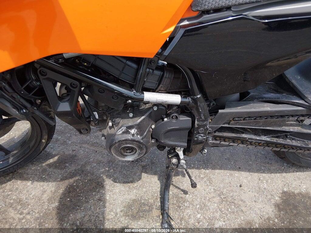 MD2JPE402RN065246 2024 KTM 250 photo no. 9